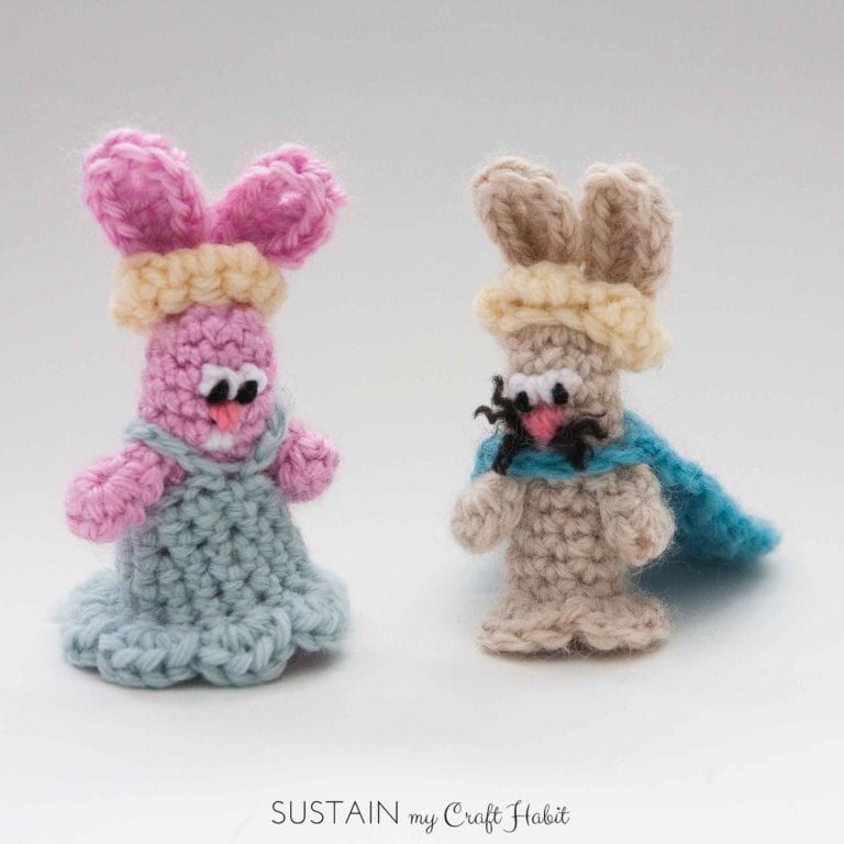 Adorable Crochet Bunny Finger Puppets (Free Pattern!)