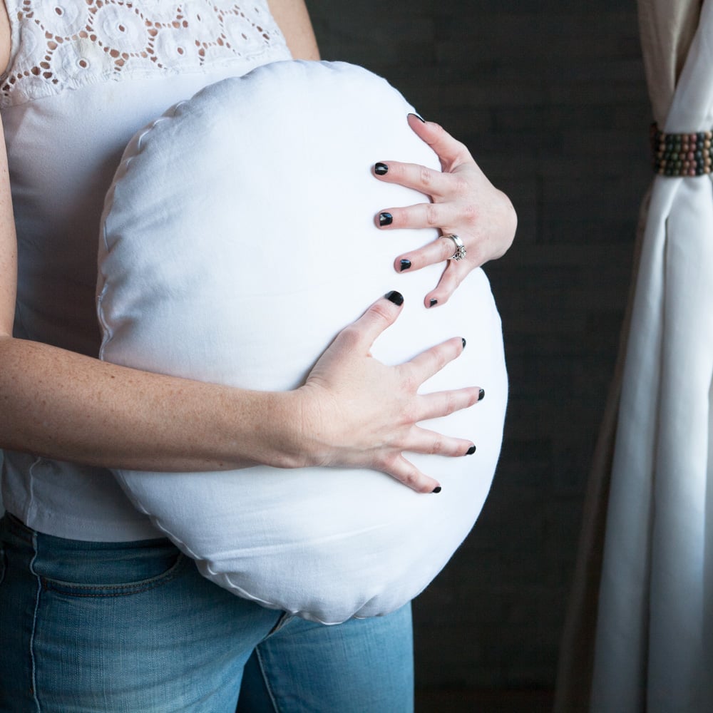 Round store pillow form