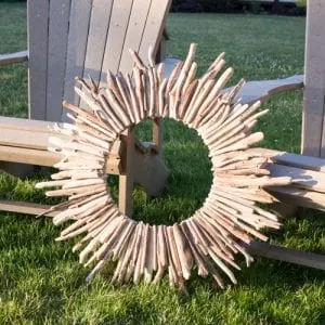 DIY driftwood wreath as a lake house decor idea