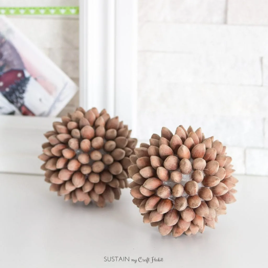 Decorative hazelnut orbs | DIY hazelnut balls