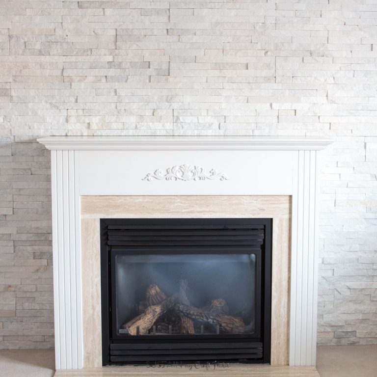 Create Your own Rustic Christmas Mantel with These 10 DIY Ideas