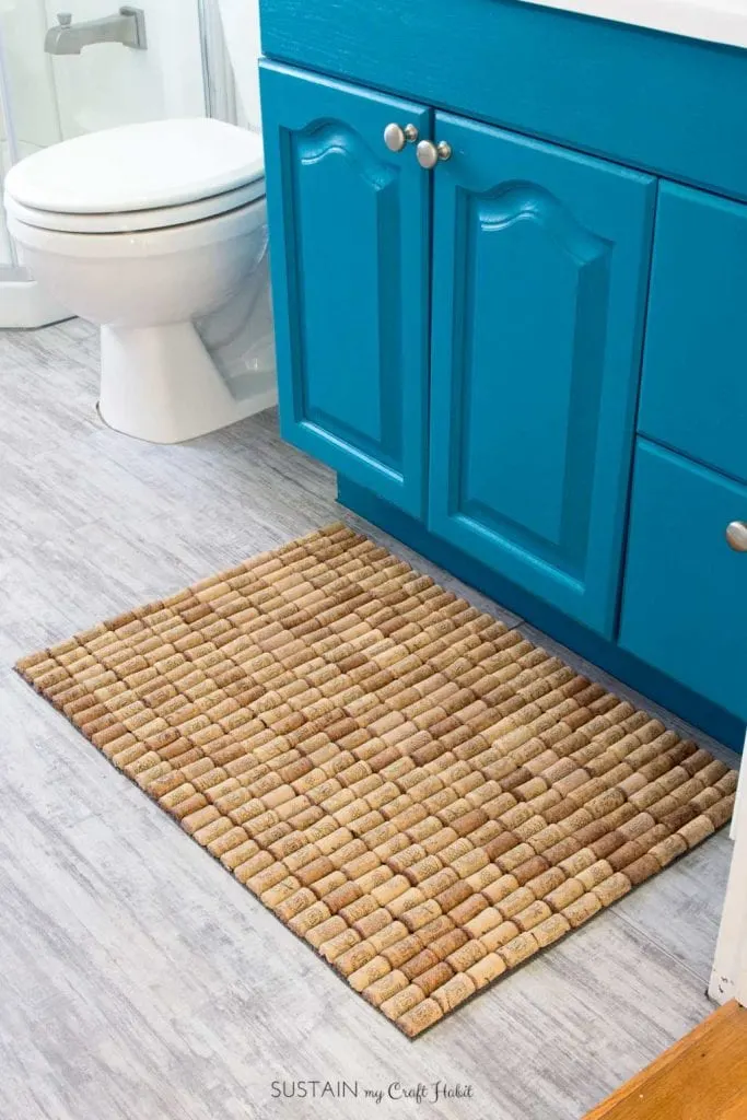 How to Clean a Rubber Bath Mat - Creative Homemaking