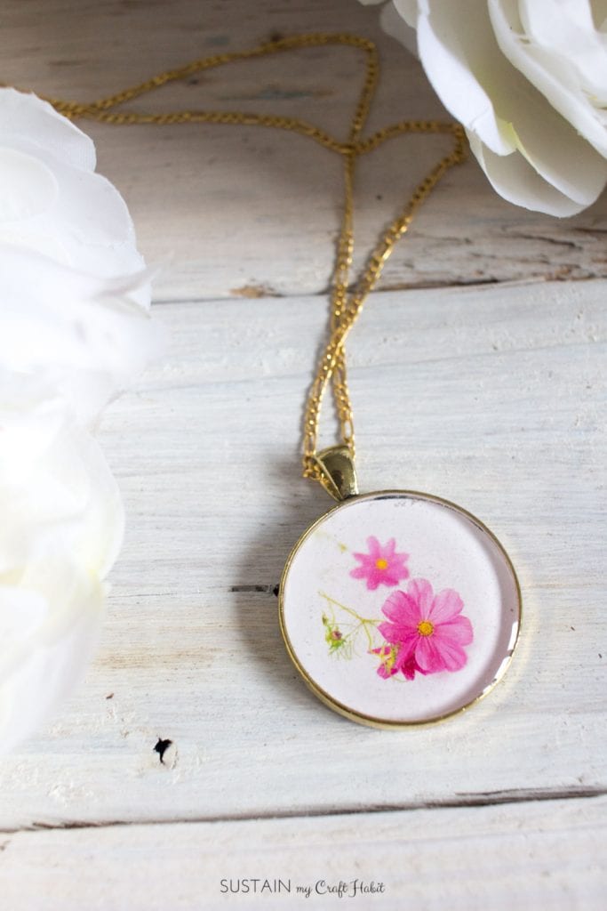 resin jewelry ideas