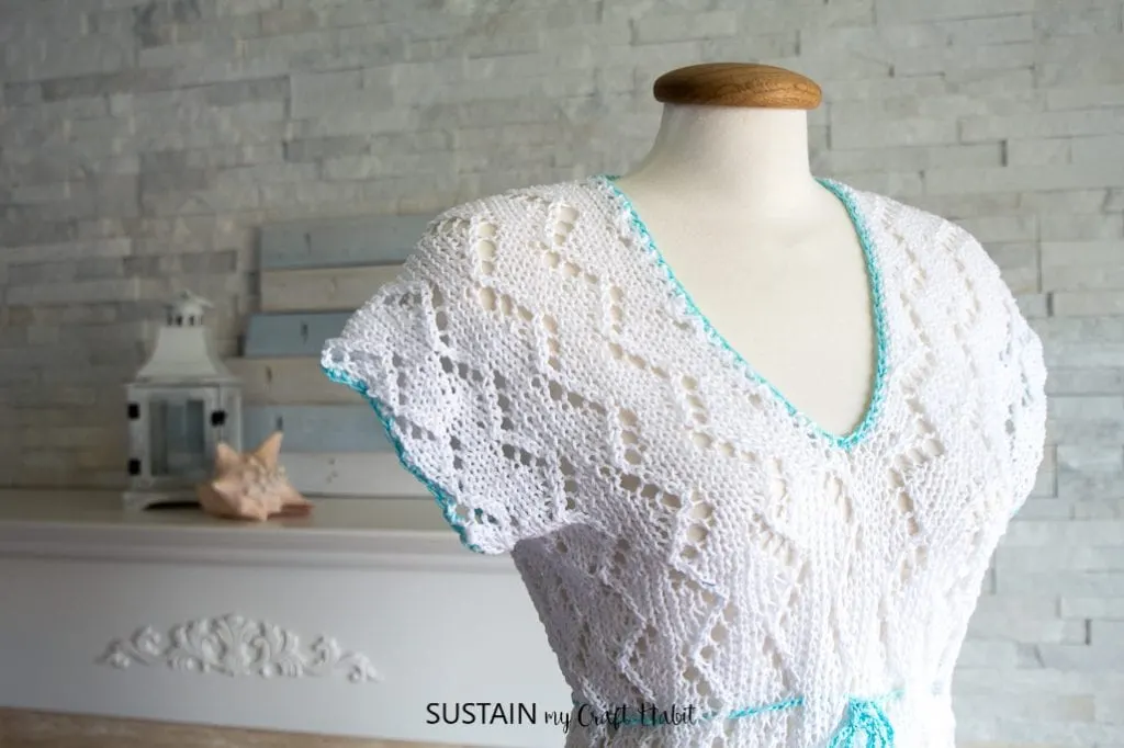 I need this for the summer! Gorgeous knitted swimsuit cover up review. It's a perfect summer knitting project. Pattern by Nocturnal Knits on Etsy.
