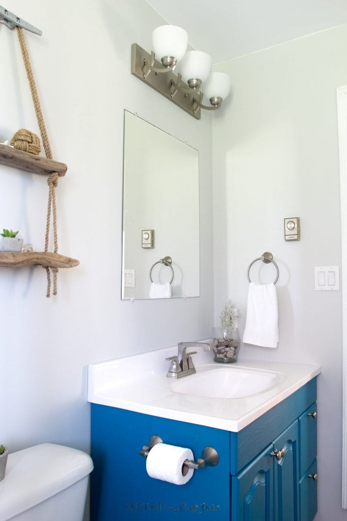 beach cottage bathroom decor