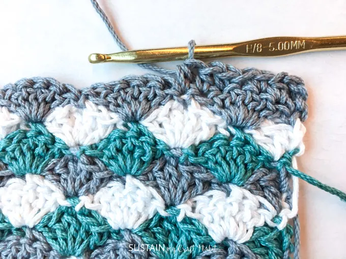 https://sustainmycrafthabit.com/wp-content/uploads/2018/08/Easy-crochet-dish-cloth-pattern-0171.jpg.webp