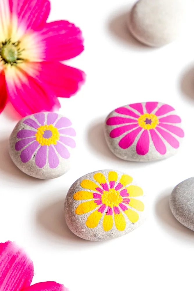 painted flower rocks