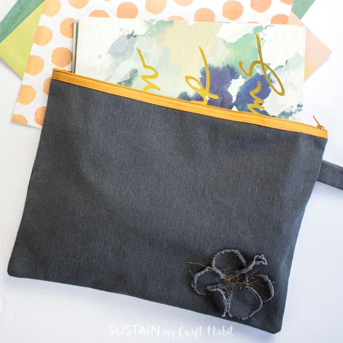 how to sew a pencil case with a zipper