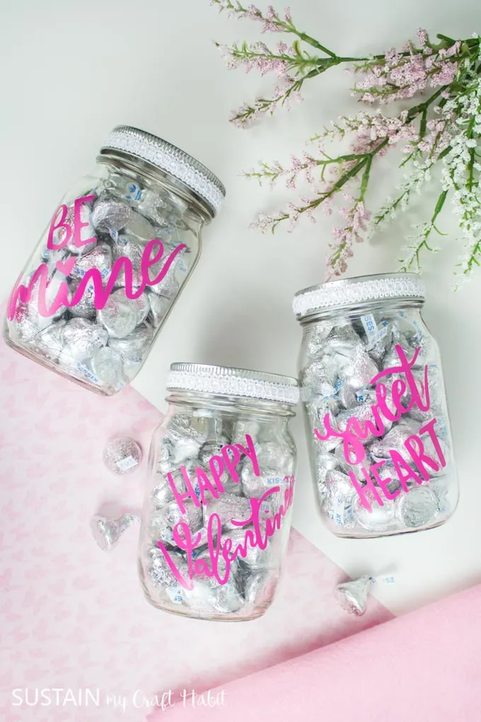 candy filled mason jar crafts.