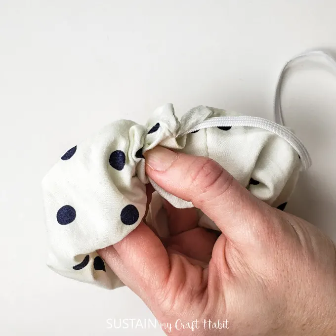 guide elastic through sewn scrunchie