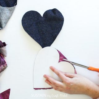 DIY Wreath with Scrap Fabric Hearts – Sustain My Craft Habit