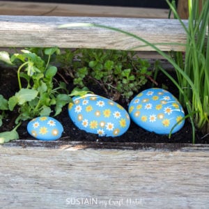 How to Paint on Rocks for Outdoors!