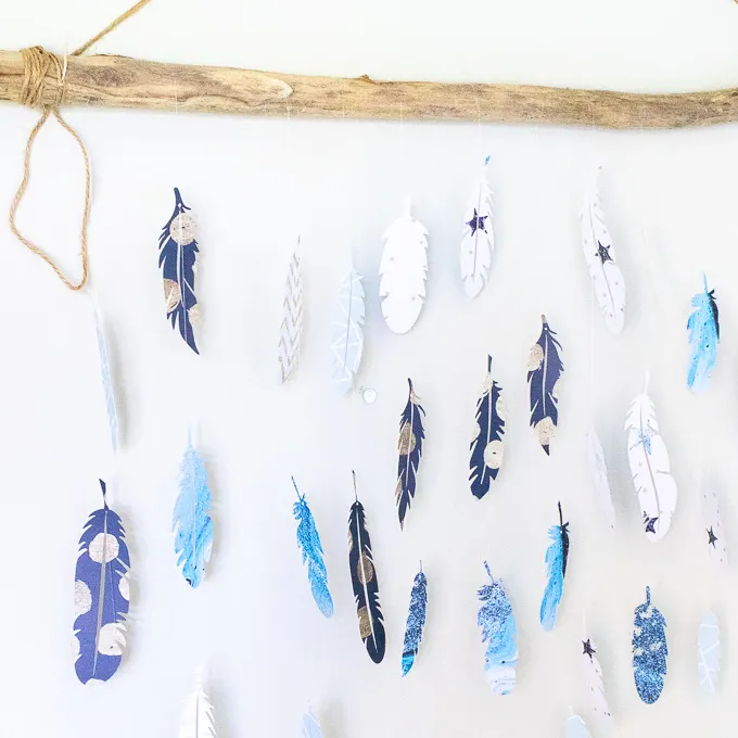 https://sustainmycrafthabit.com/wp-content/uploads/2020/05/Cricut-Feather-Driftwood-Wall-Hanging-8997-2.jpg.webp