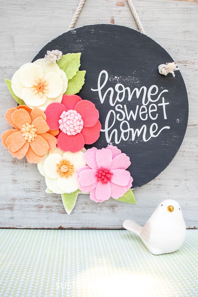 Home sweet home upcycled DIY wood sign with felt flowers. 