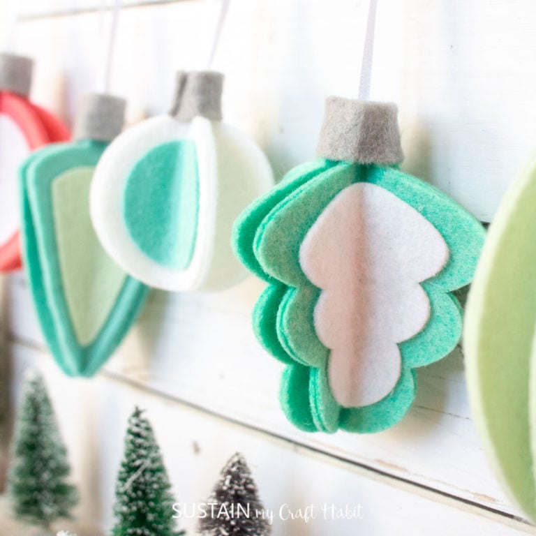 Retro-Inspired DIY Felt 3D Christmas Ornaments