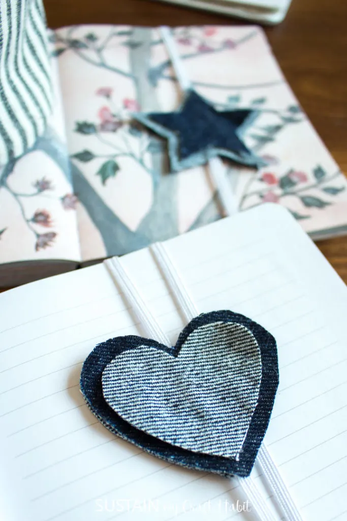 No sew elastic bookends in the shape of a heart and star.