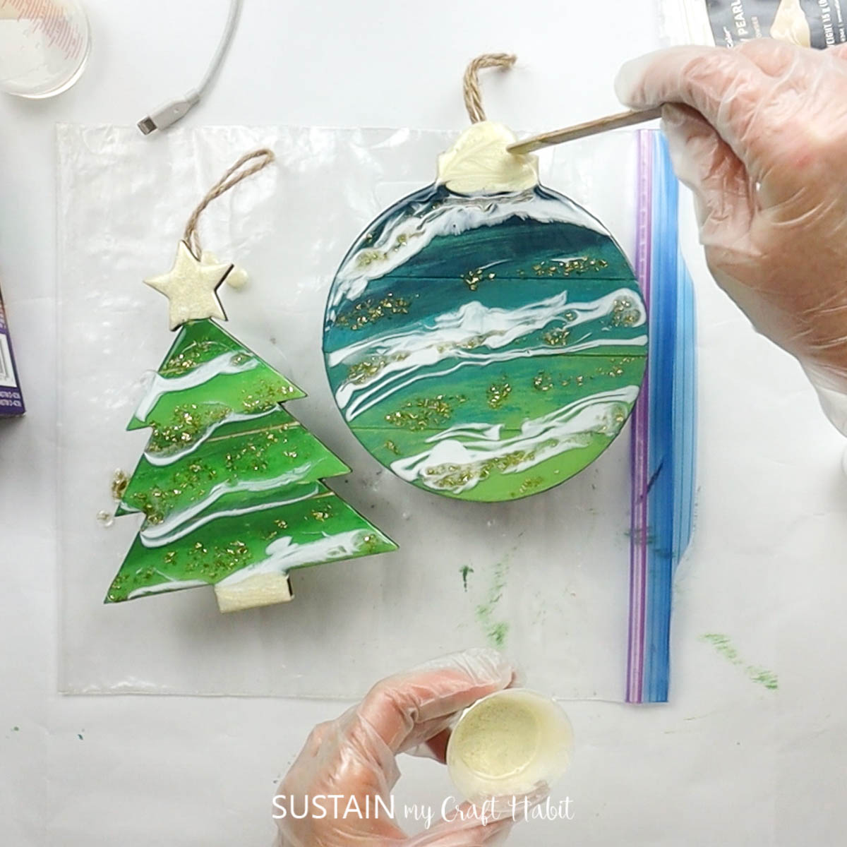 DIY Elegant PouredResin Christmas Ornaments Sustain My Craft Habit