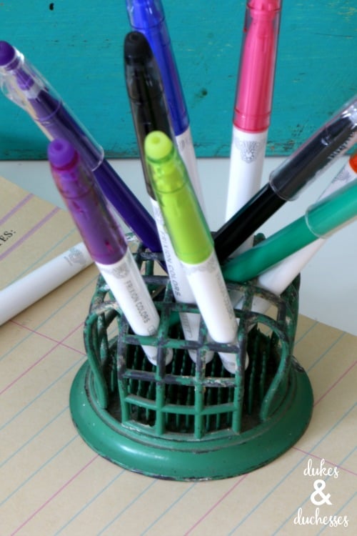 upcycled home organizing pen holder.