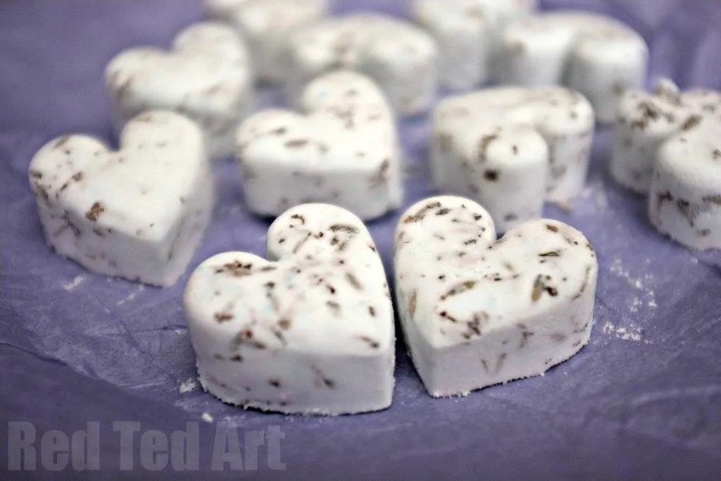 lavender craft heart shaped bath bombs.