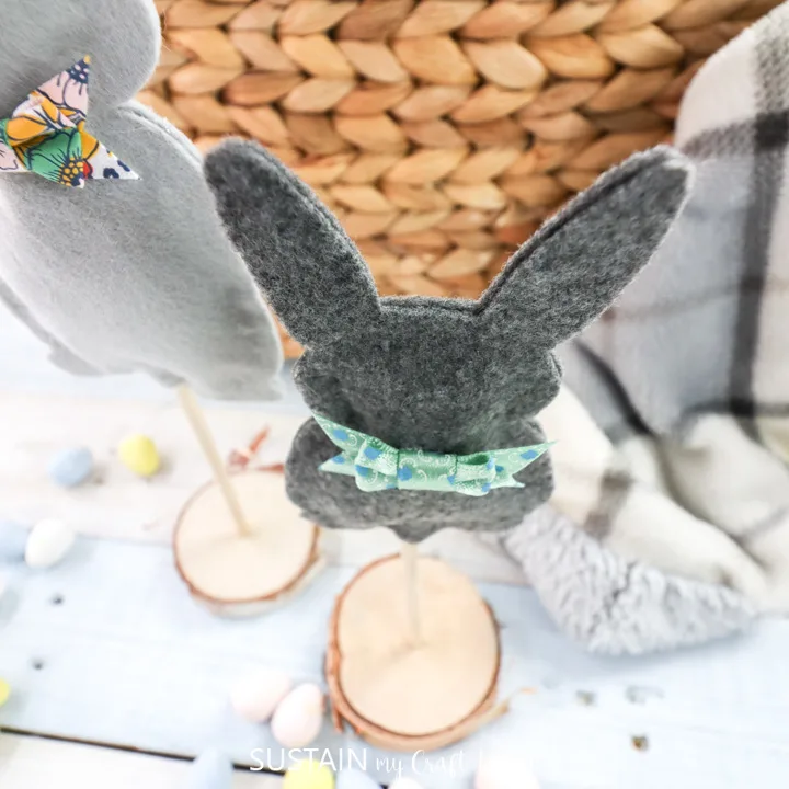 adorable DIY felt bunny decor