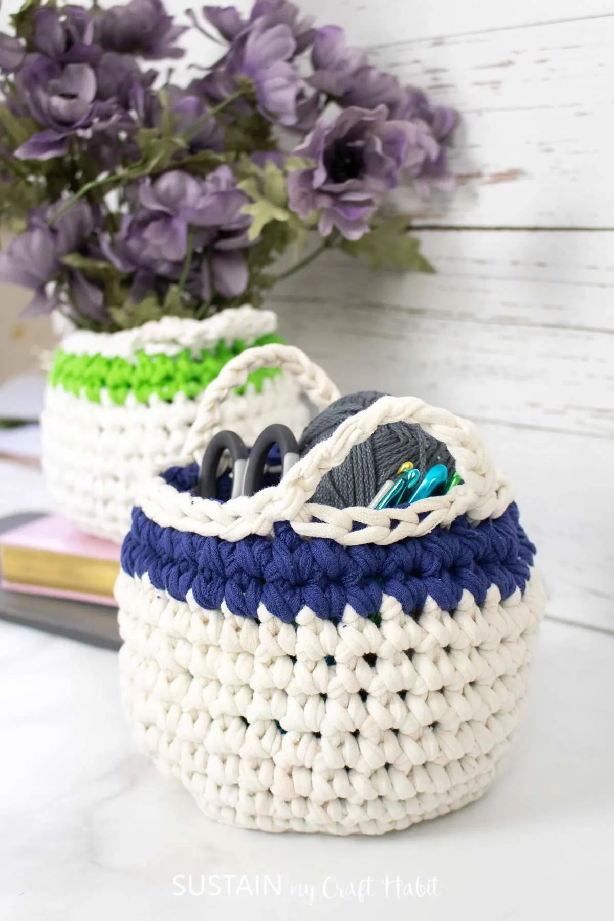 How to crochet a basket with T-shirt yarn - pine cone pattern