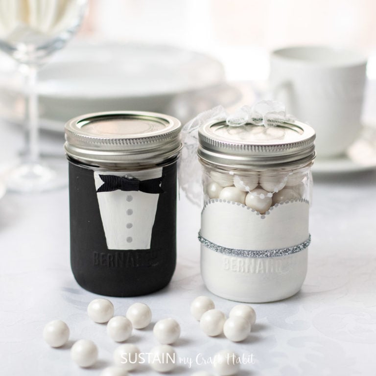 DIY Wedding Favors using Glass Jars