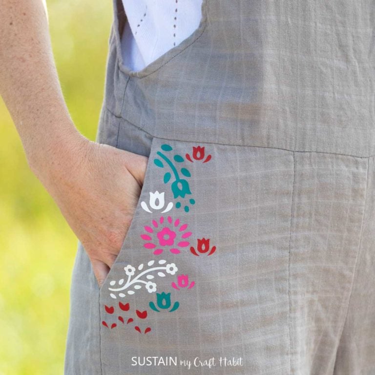 Personalizing Cotton Jumpsuits for Women with Cricut
