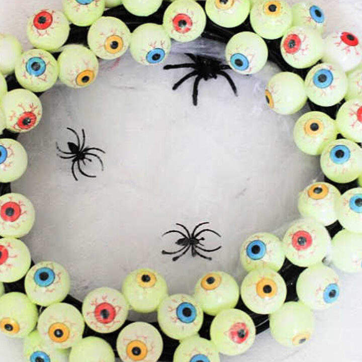 Eyeball wreath