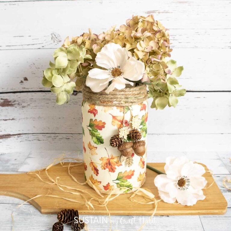 How to Mod Podge on Plastic: Fall Themed Centerpiece