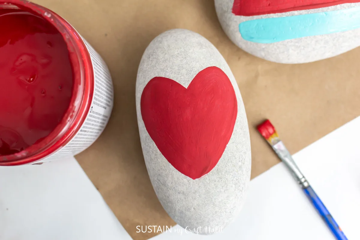 How to Make Painted Rocks: Grape Hyacinths – Sustain My Craft Habit