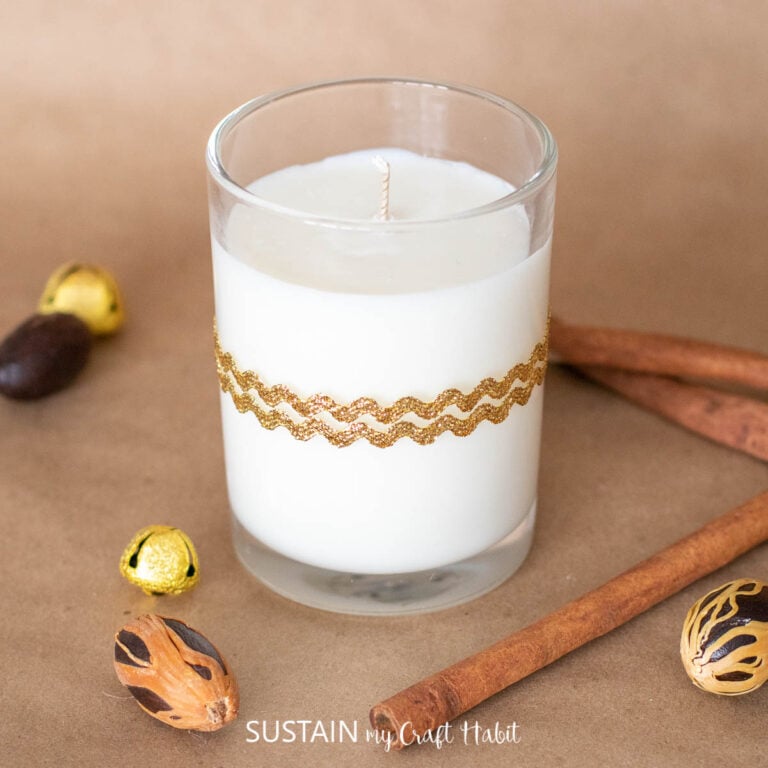 Top 5 Homemade Candle Recipes for the Holidays