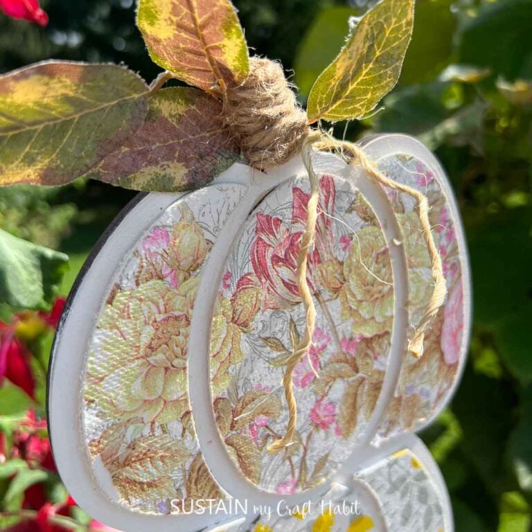 Stacked Pumpkins Cutout Craft with Decoupage