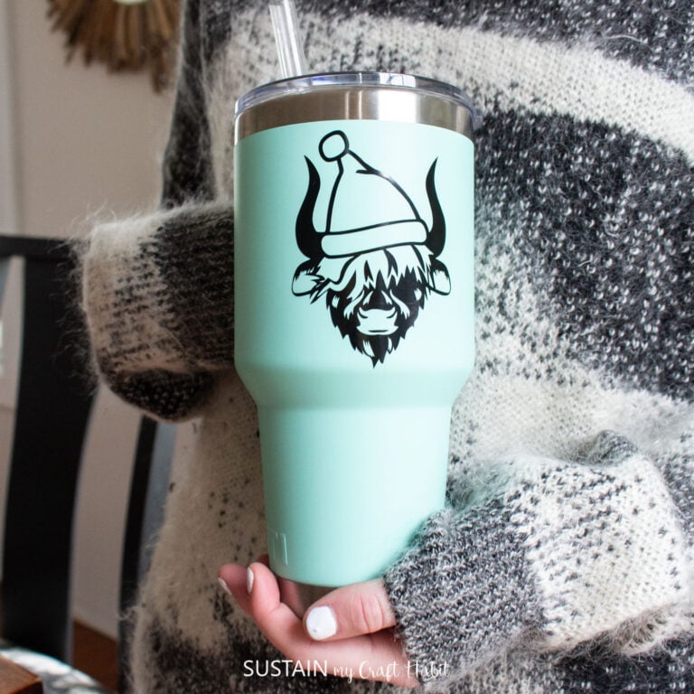 DIY Highland Cow Santa Tumbler – Free SVG