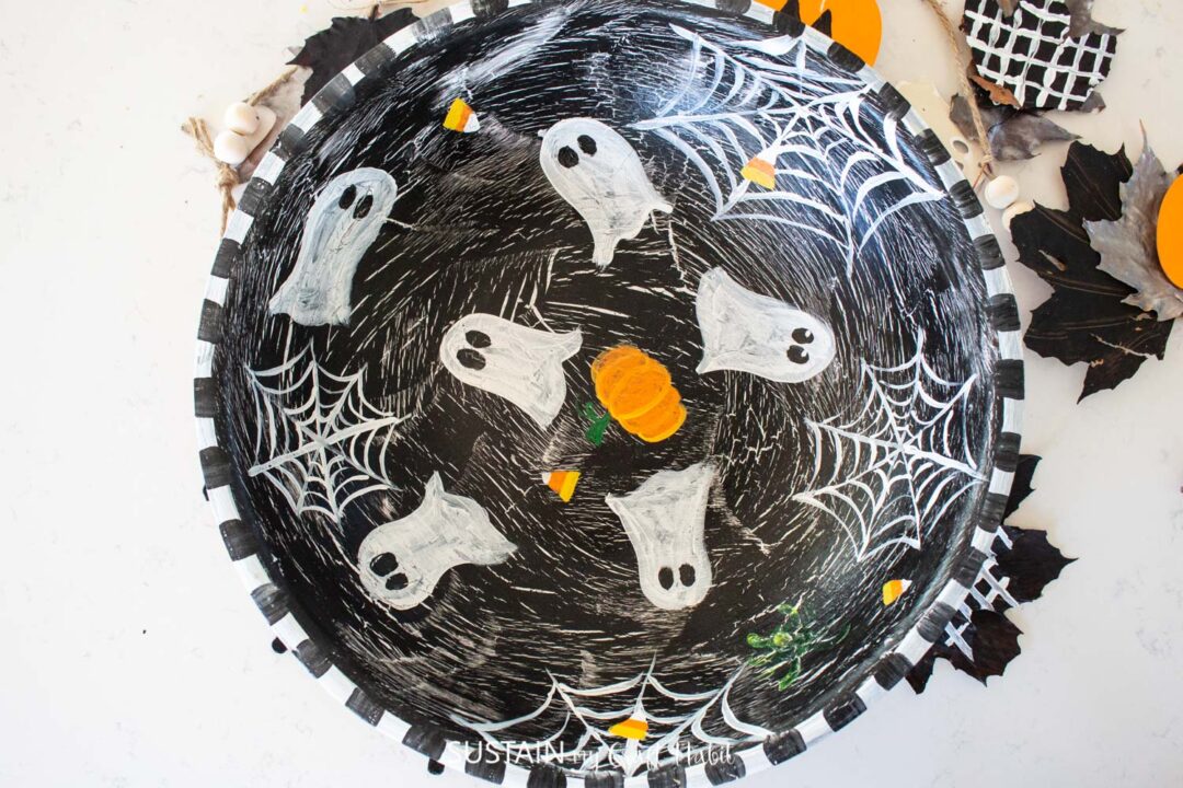 DIY Halloween Candy Bowl Upcycling Craft