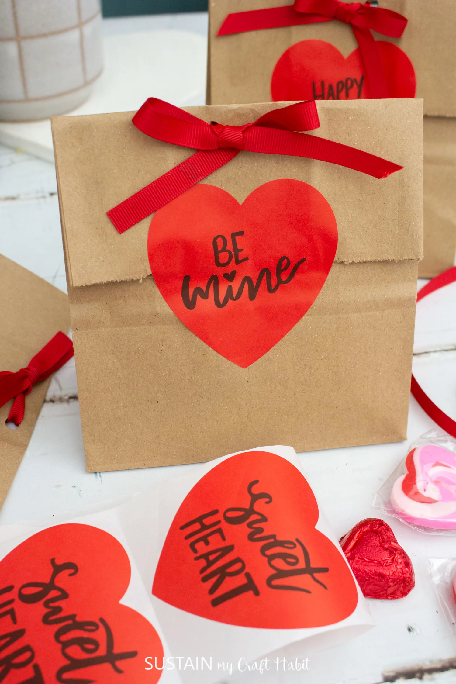 Valentine's day treat bags with Munbyn stickers.