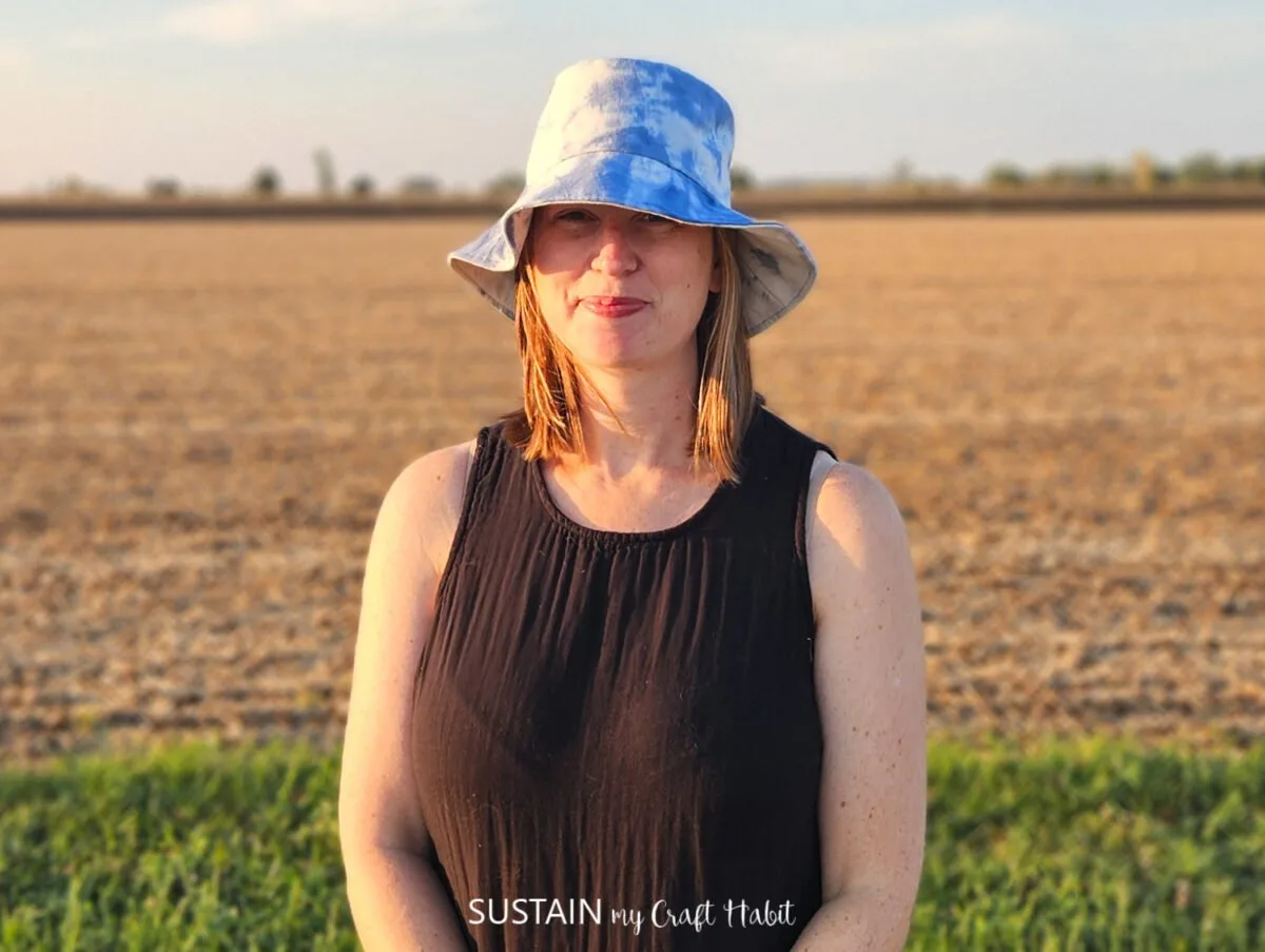 Woman wearing a bucket hat.