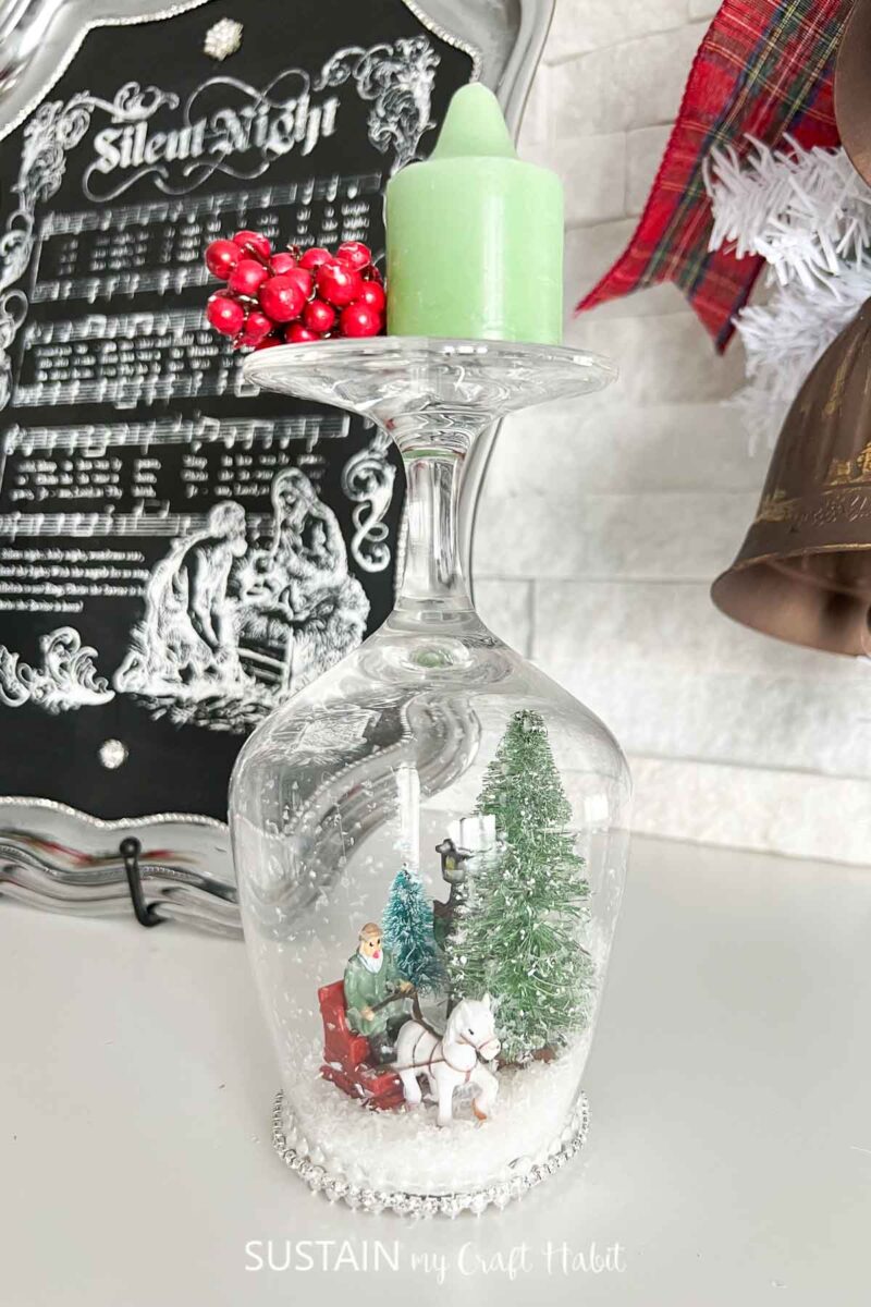 DIY Wine Glass Christmas Craft