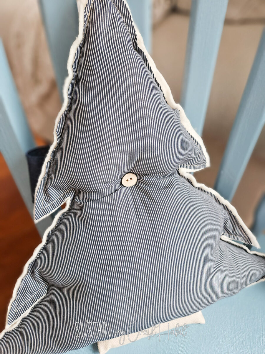 Close up of Memory Christmas tree throw pillow.