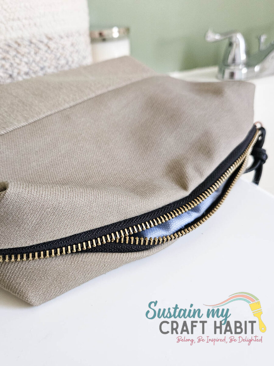Made for Dad: A Simple DIY Men’s Travel Bag He’ll Actually Use