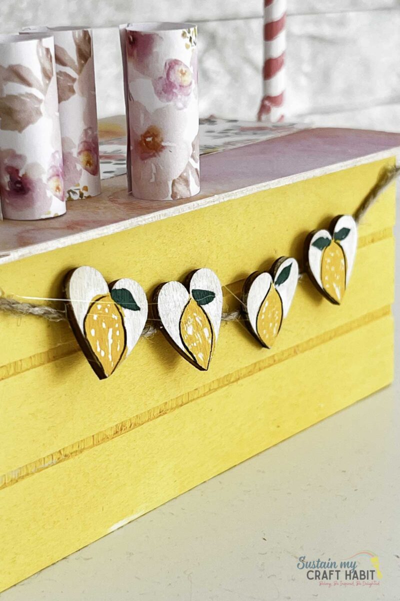 Lemon and heart decor.